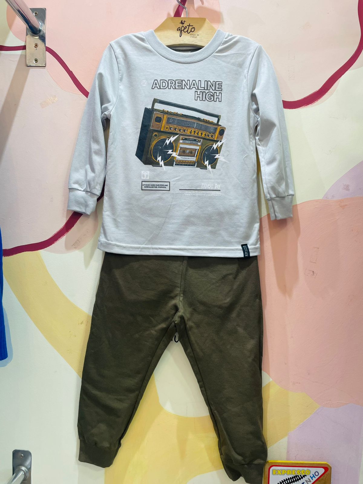 Conjunto Infantil Masculino Manga Longa Calça Moletinho Menino Radio Cinza Marrom