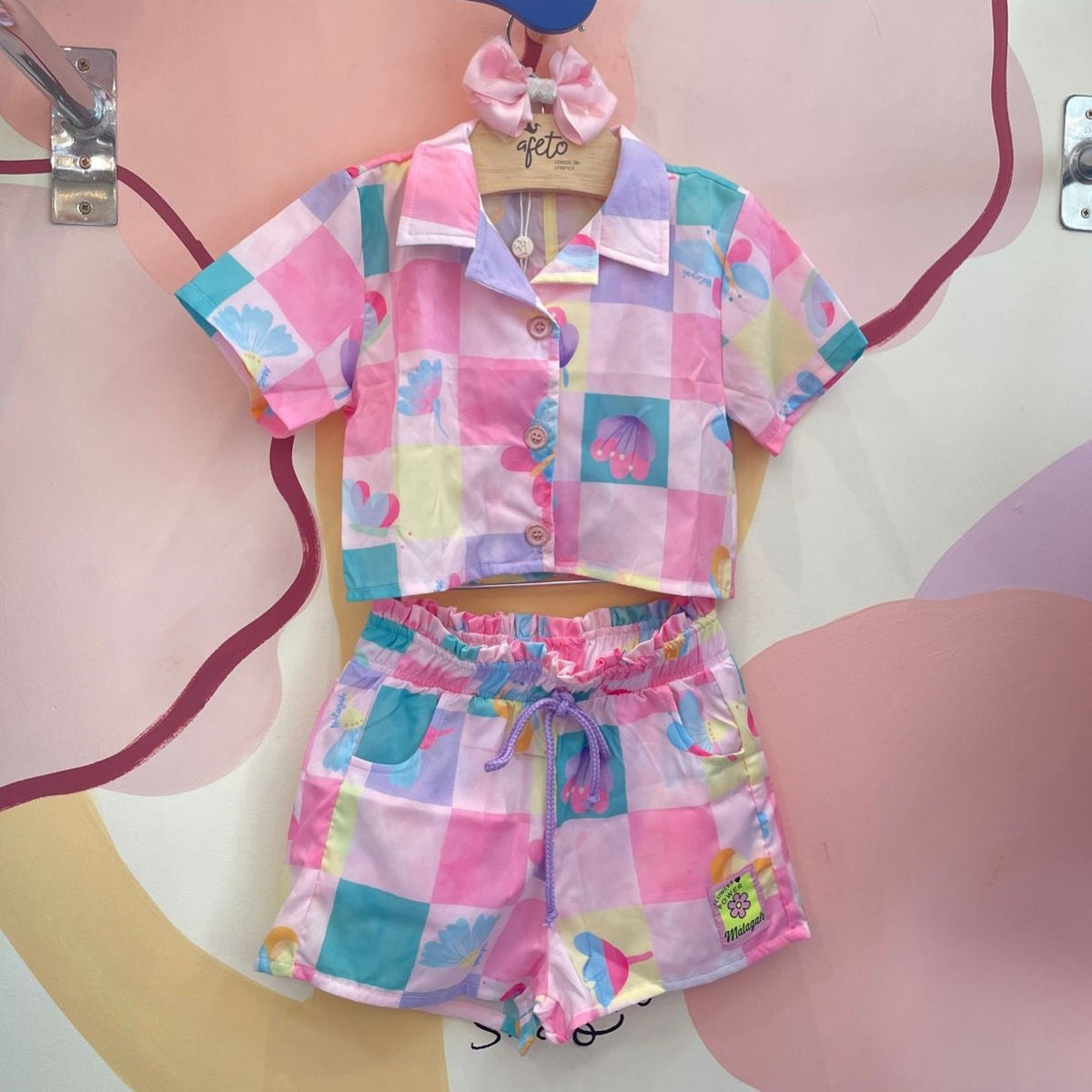 Conjunto Manga Curta Shorts Malagah Infantil menina Flores Borboletas