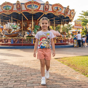 Conjunto Infantil Menina Blusa Manga Curta Branca e Shorts Rose Toy Story