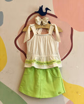 Conjunto Regata Shorts Saia Menina Momi Lacos Ombrinhos Branco