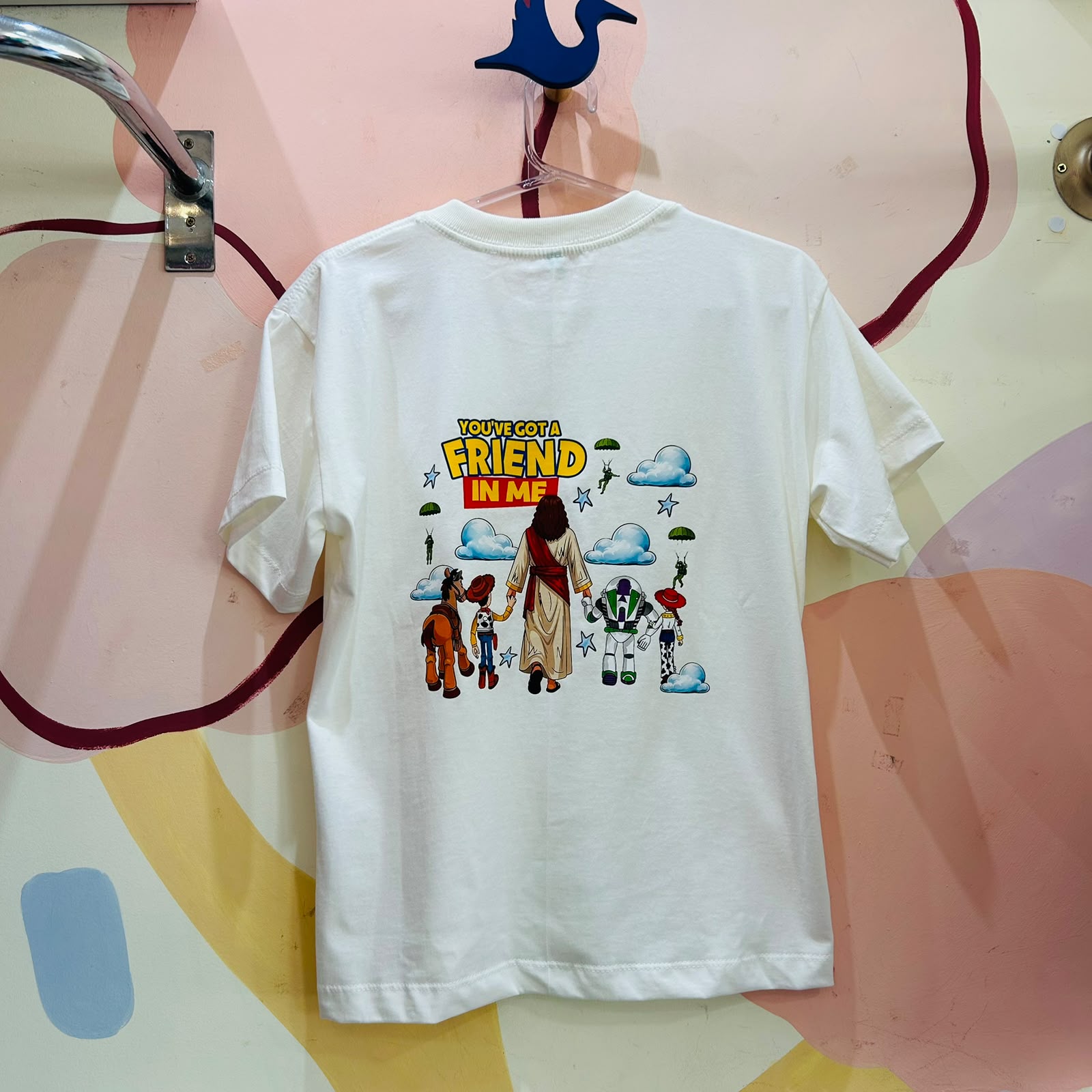 Camiseta Adulto Feminina Manga Curta Off Toy Story e Jesus