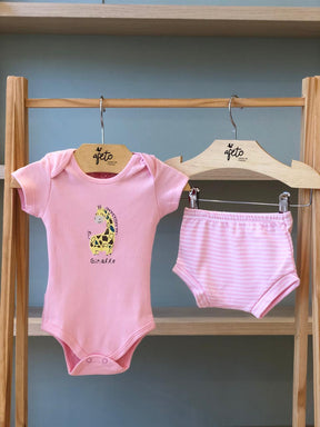 Conjunto Manga Curta Shorts Menina Hrradinhos Listrado Girafa