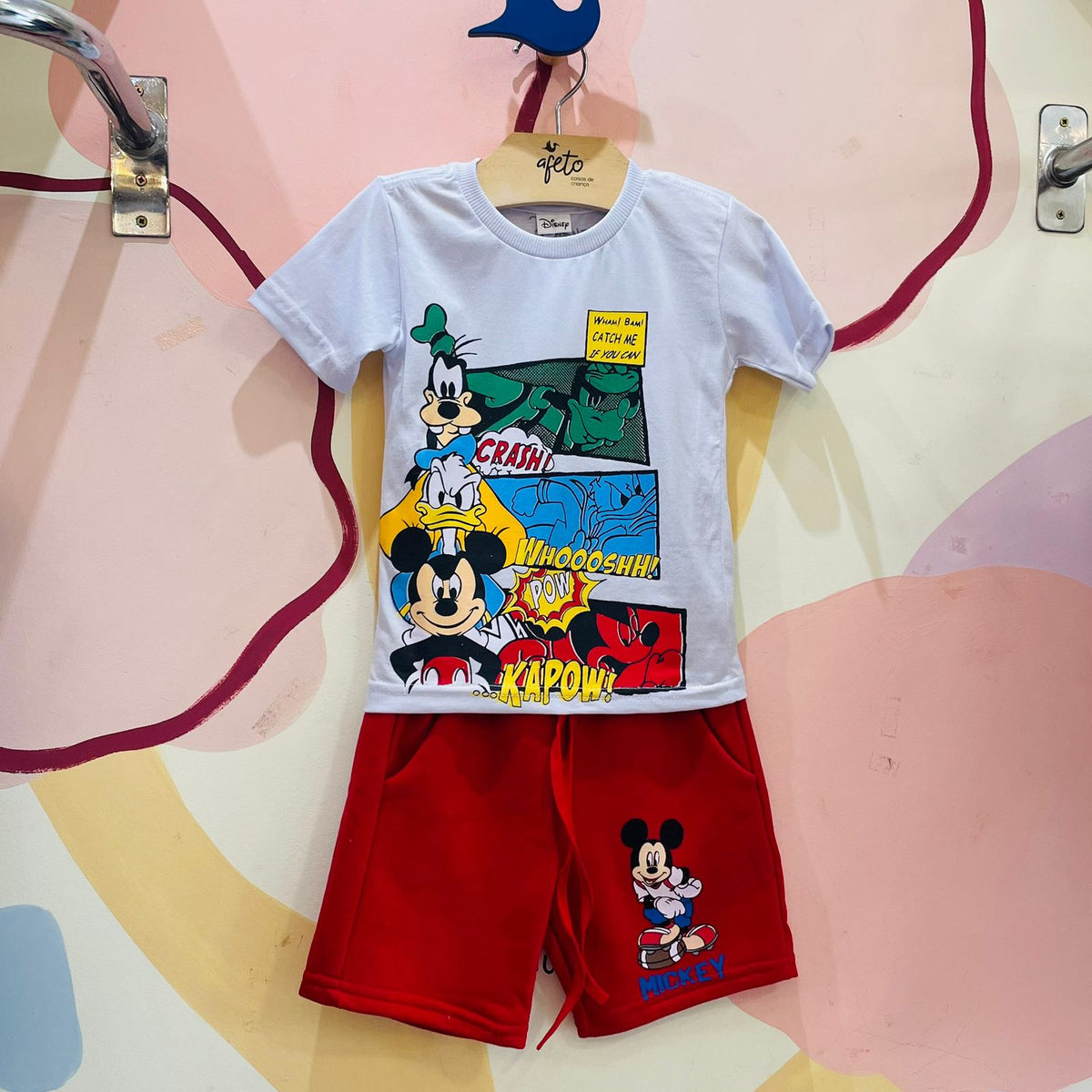 Conjunto Menino Mickey Pateta Disney manga curta branco shorts vermelho