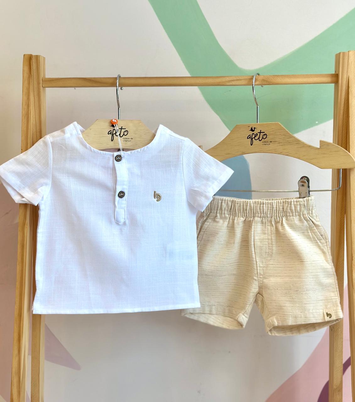 Conjunto manga curta shorts menino botoes linho
