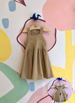 Vestido Regata Kiki Xodo Menina Detalhes  Dourados Marrom