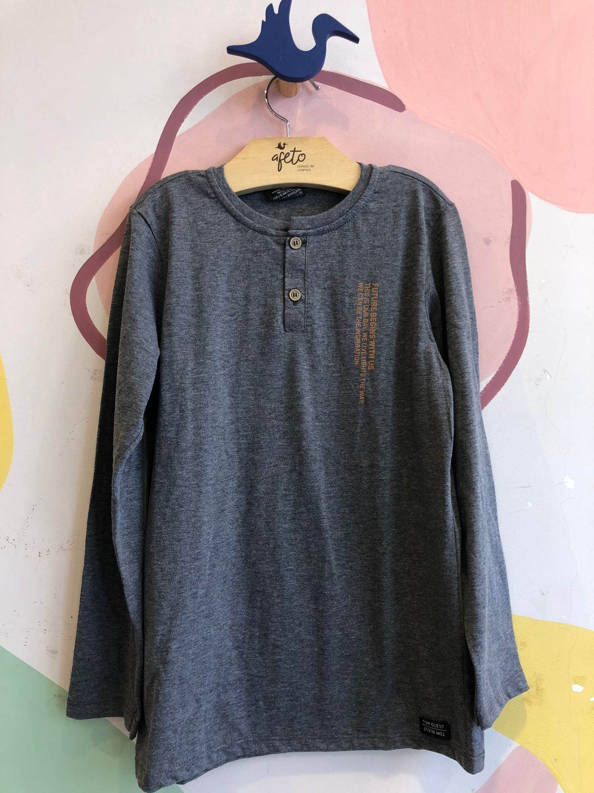 Camiseta Manga Curta menino botoes Cinza