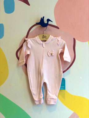 Macacao Manga Longa Hug Infantil Fem Suedine Liso Laço