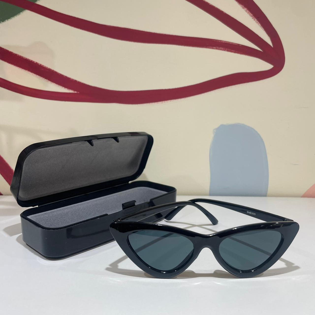 Oculos de Sol Alice Gatinha Preto Infanto Juvenil