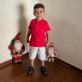 Camiseta Manga Curta Menino Charpey Lisa com Botoes Vermelho