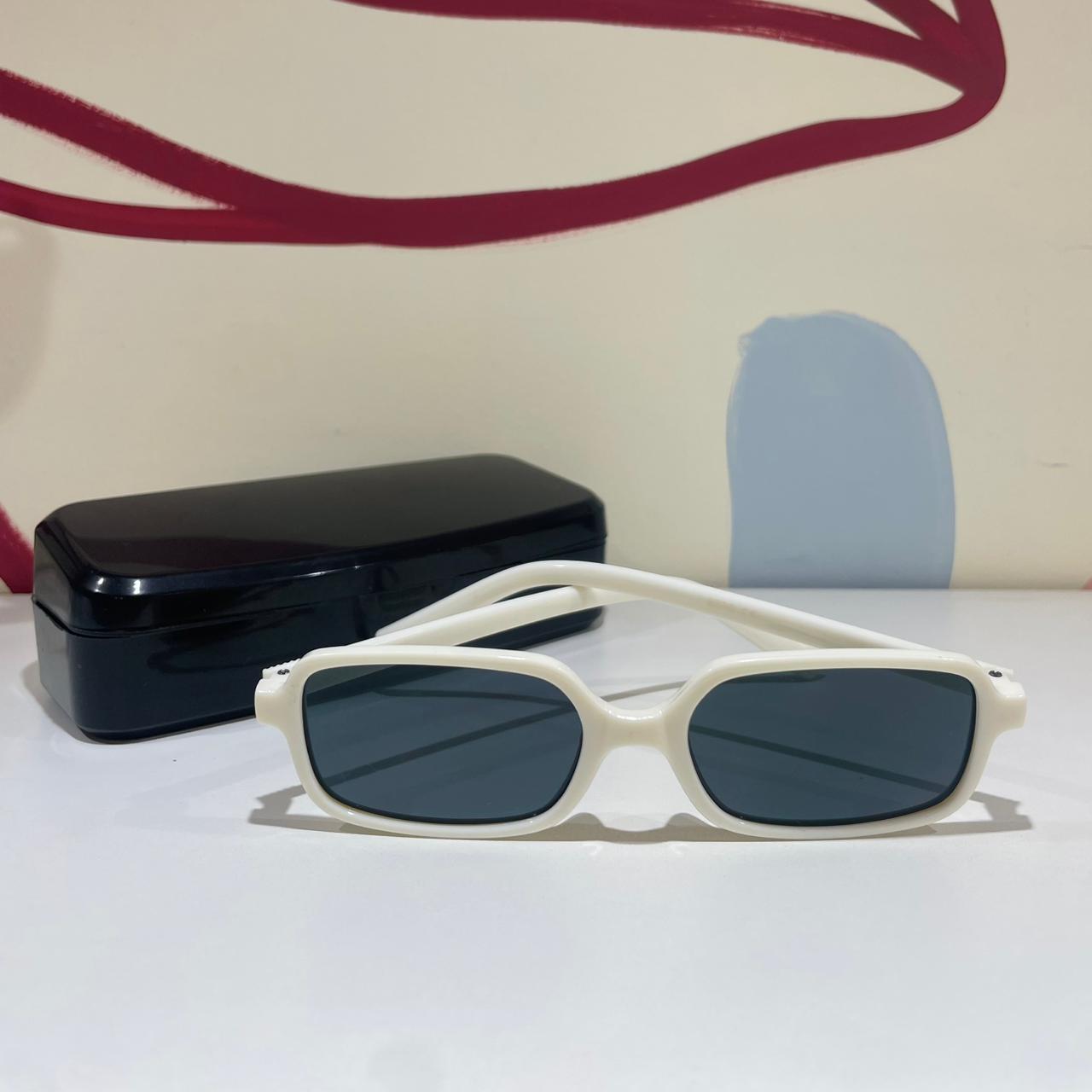 Oculos de Sol Kai Retangular Branco Infanto Juvenil
