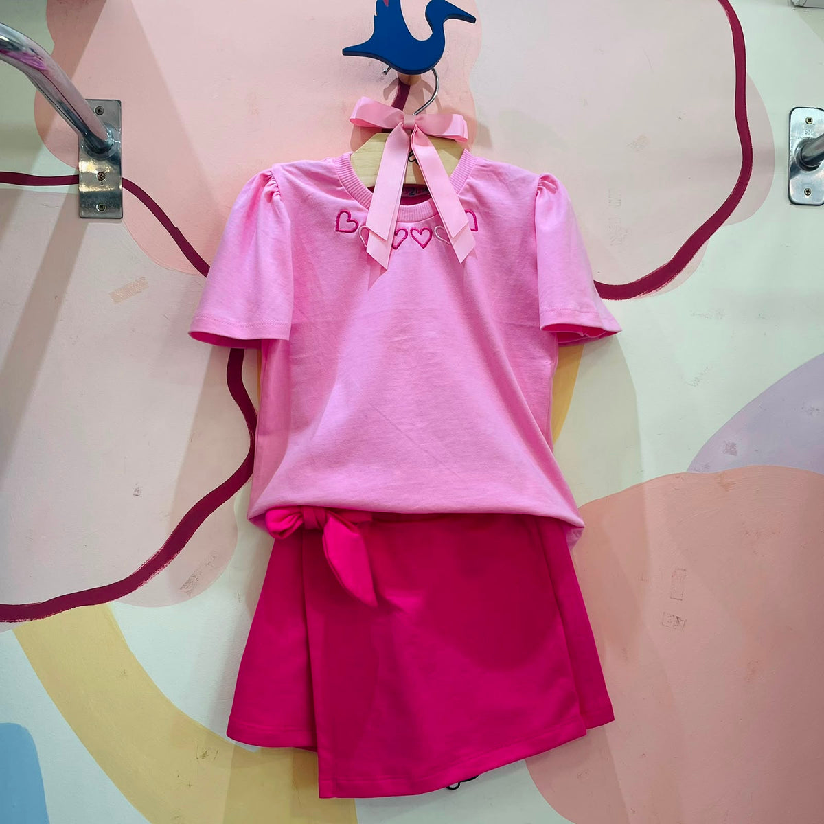 Conjunto Infantil Menina Shorts Blusa Coracao Rosa