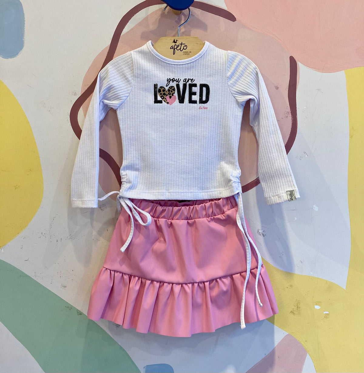 Conjunto Infantil Feminino Blusa Canelada Manga Longa Saia Courino Loved Branco Rosa