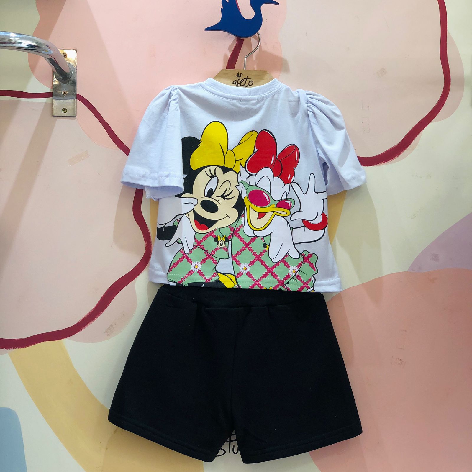 Conjunto Menina Minnie Margarida Disney manga curta branco shorts preto