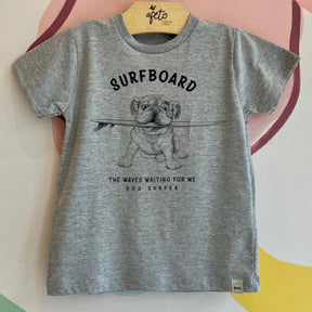 Camiseta Manga Curta Kaiani Infantil Menino Surfboard Cachorro