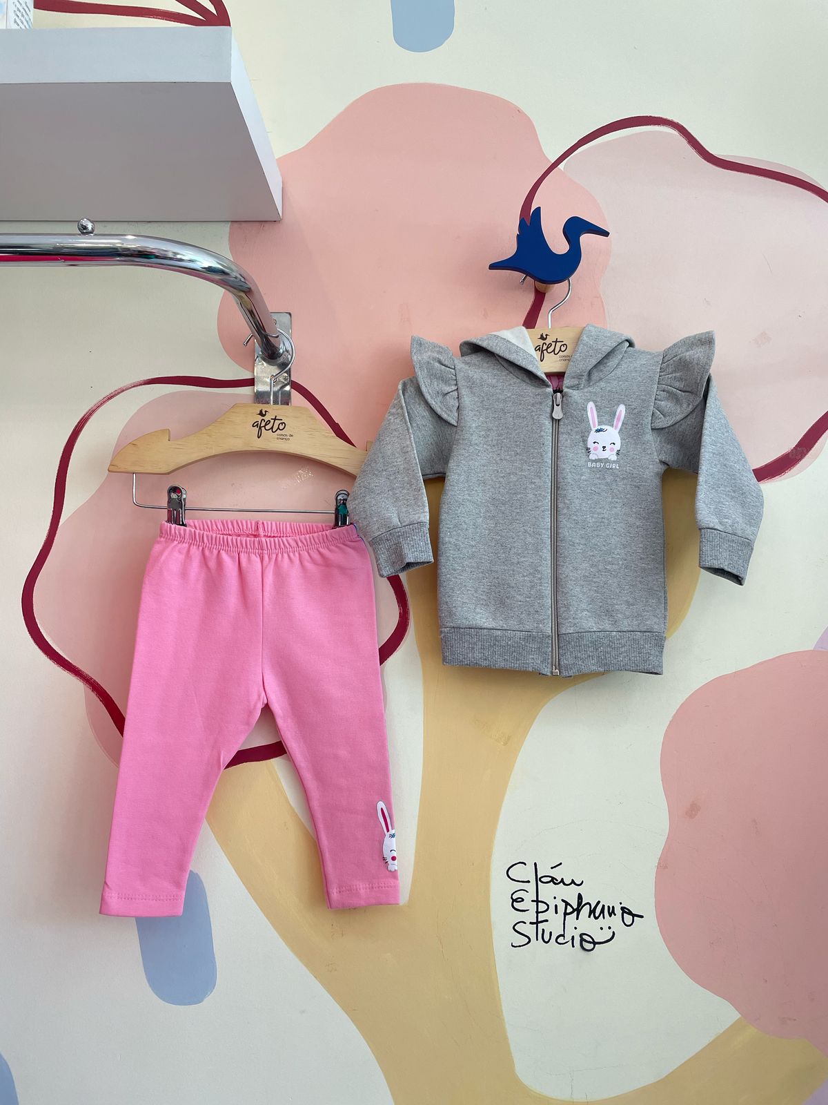 Conjunto manga longa calça Hrradinhos menina bebê Jaqueta Coelhinha