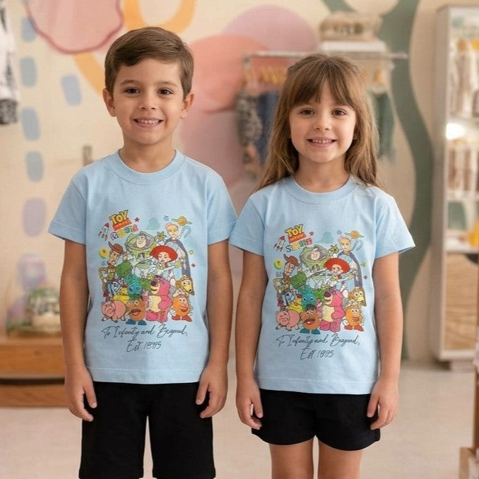 Camiseta Infantil Unissex Menino Menina Manga Curta Azul Toy Story Land