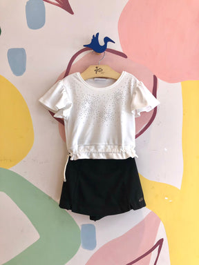 Conjunto Manga Curta Shorts Saia Menina Anjo Strass