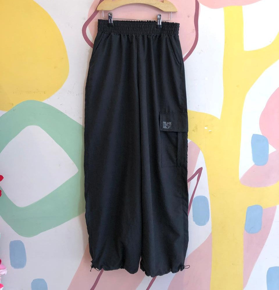 Calça menina Wide Leg Bolso Preto It Girl