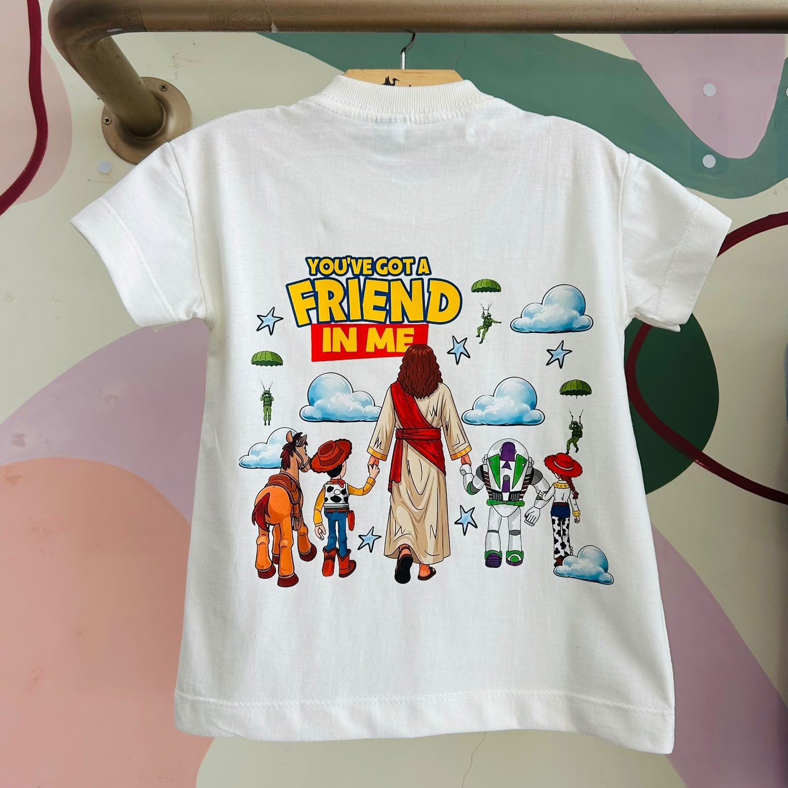 Camiseta Infantil Unissex Manga Curta Off Toy Story e Jesus